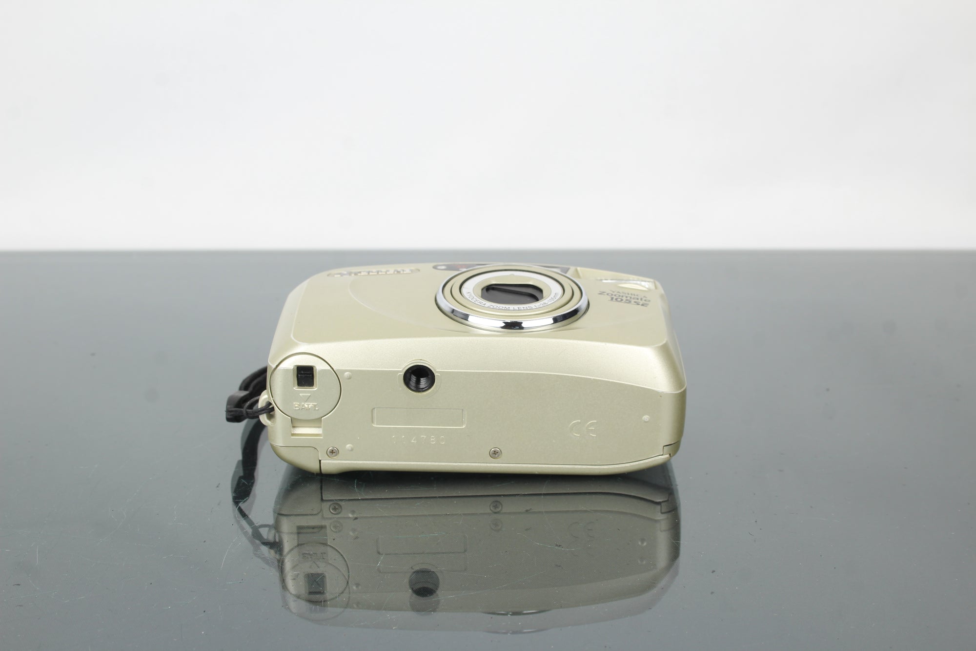 Yashica Zoomate 105SE