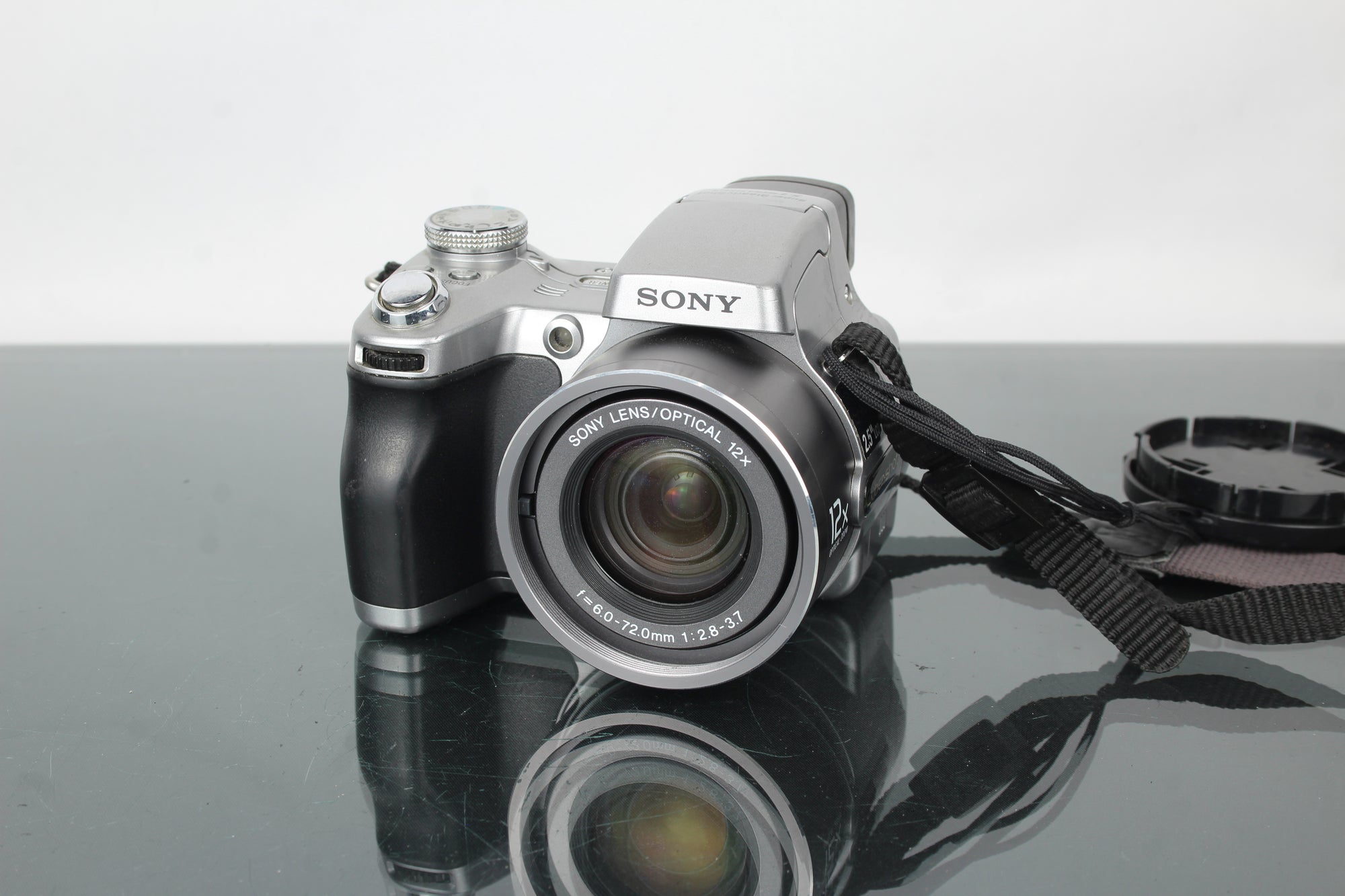 Sony Cyber-shot DSC-H1
