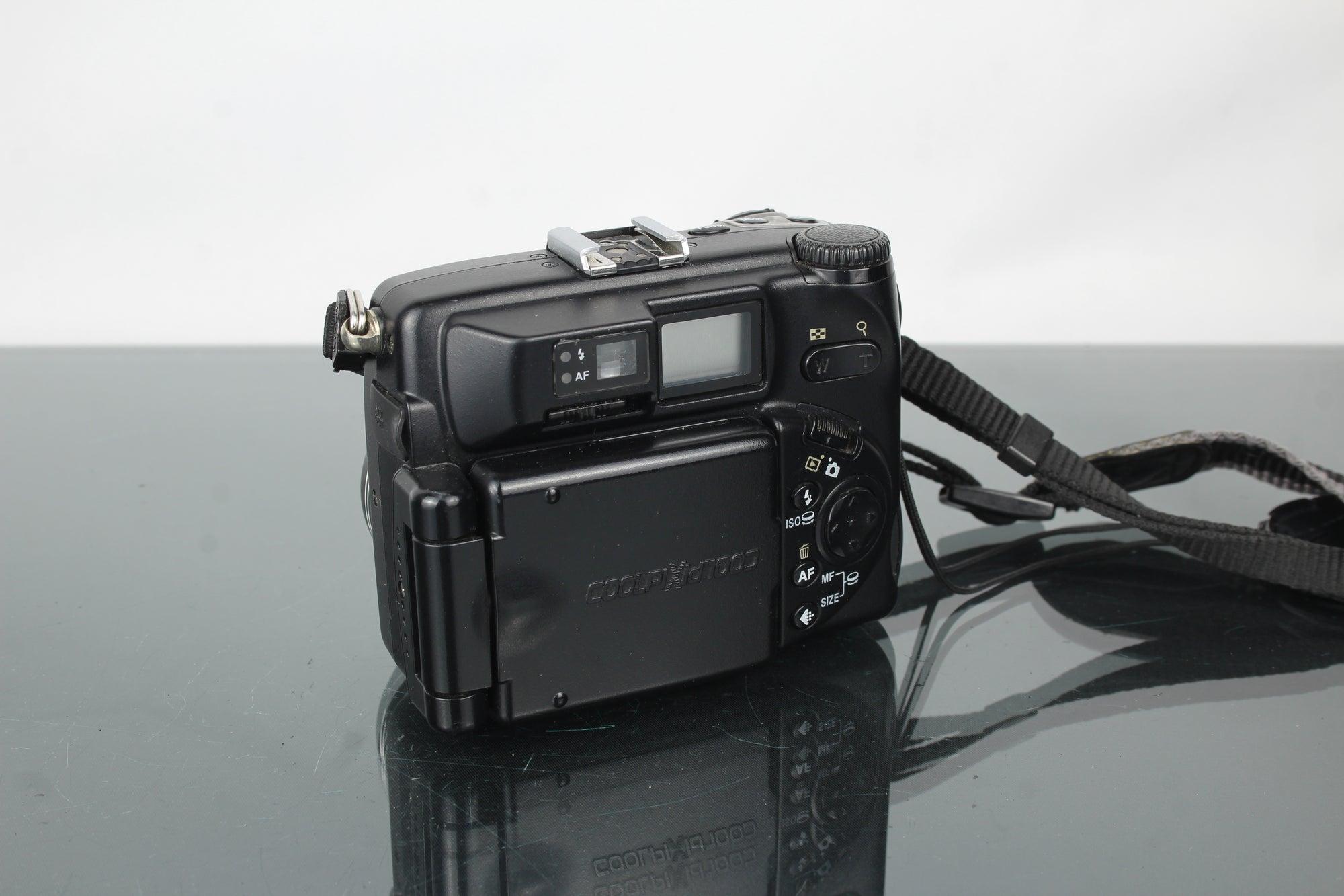 Nikon Coolpix 5000 AE-L