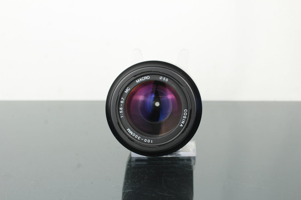 Cosina AF 100-300 f5.6/6.7 Nikon AF lens mount