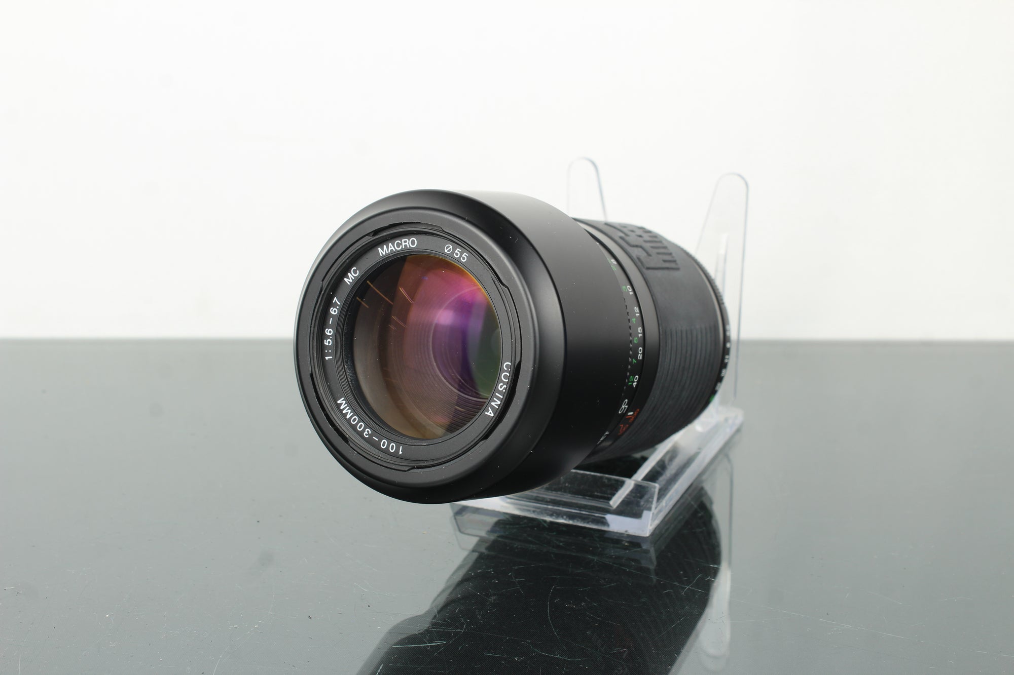 Cosina AF 100-300 f5.6/6.7 Nikon AF lens mount