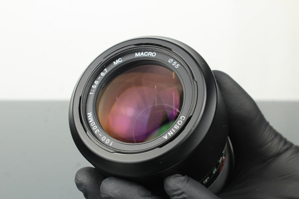 Cosina AF 100-300 f5.6/6.7 Nikon AF lens mount