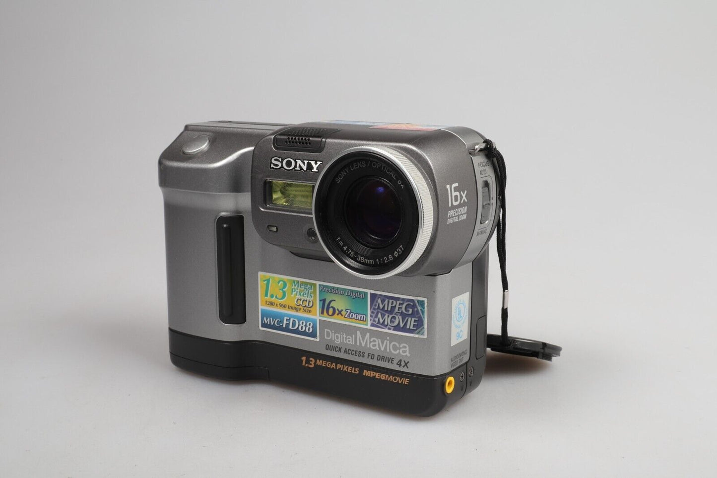 Sony Mavica MVC FD88 | Digital Compact Camera | 1.3MP | Silver