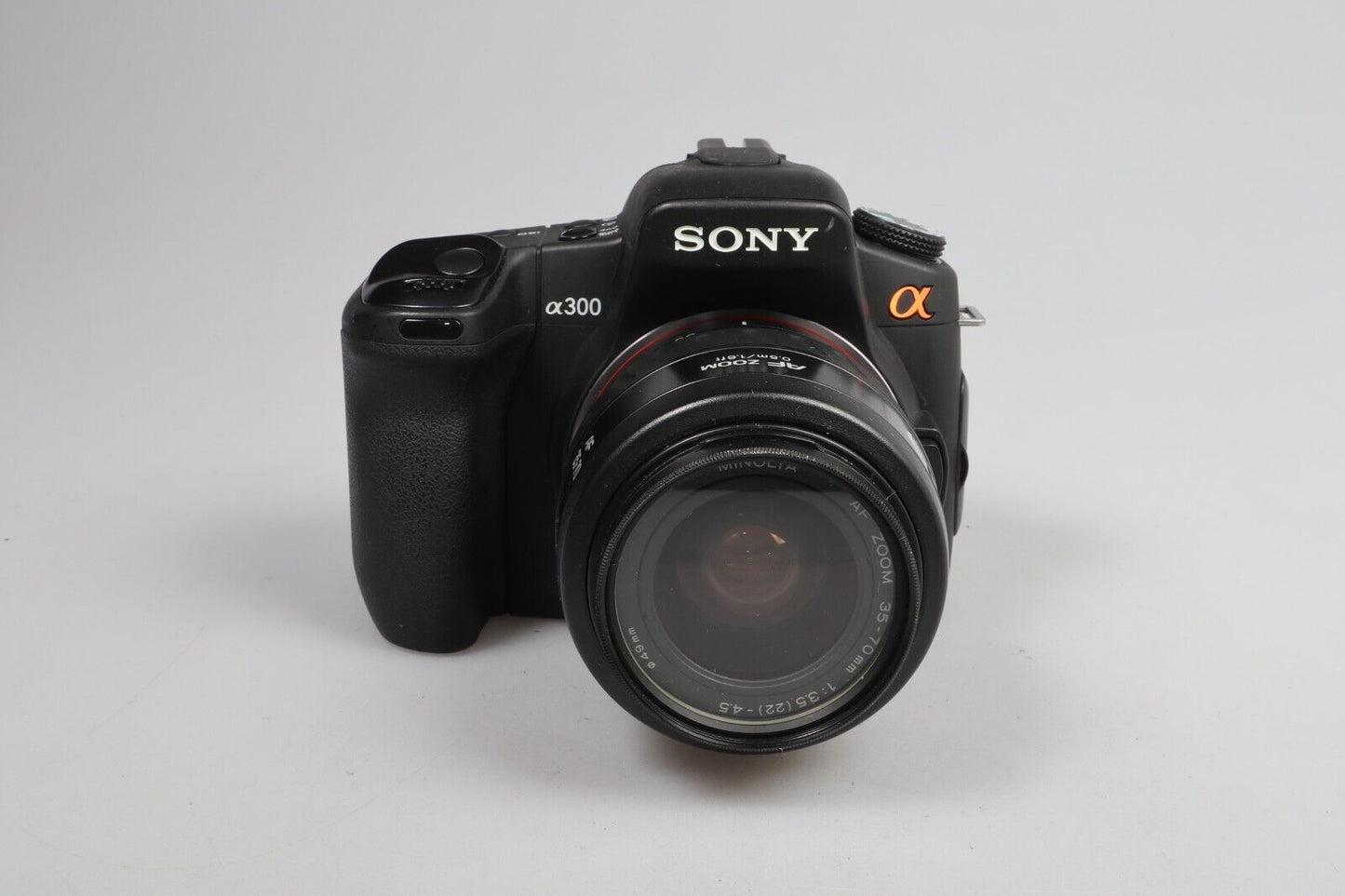 Sony A300 | Digital SLR Camera | Minolta Zoom AF 35-70mm 1:3.5-4.5 Lens