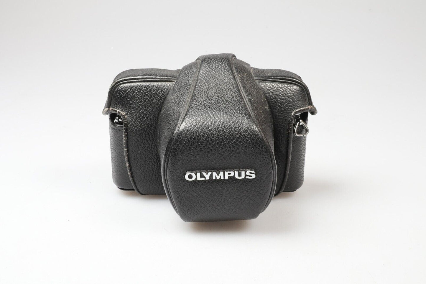 Olympus OM-1 |  35mm SLR Fillm Camera | F.Zuiko 50mm f1.8 Lens