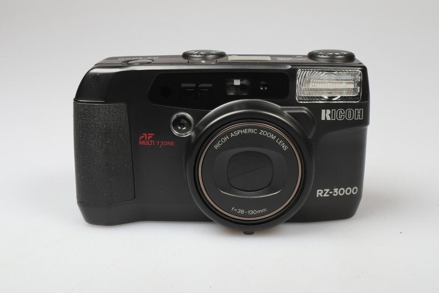 Ricoh RZ-3000 | 35 mm richt- en schietfilmcamera | F=38-130 mm-lens | Zwart 