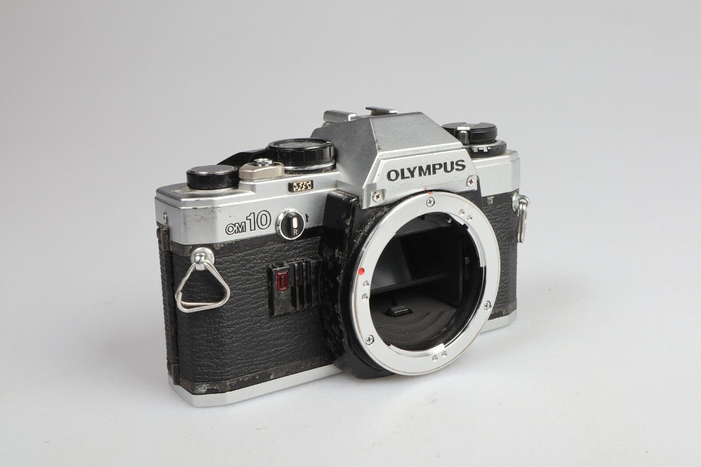 Olympus OM10 | 35mm SLR Film Camera | Body Only