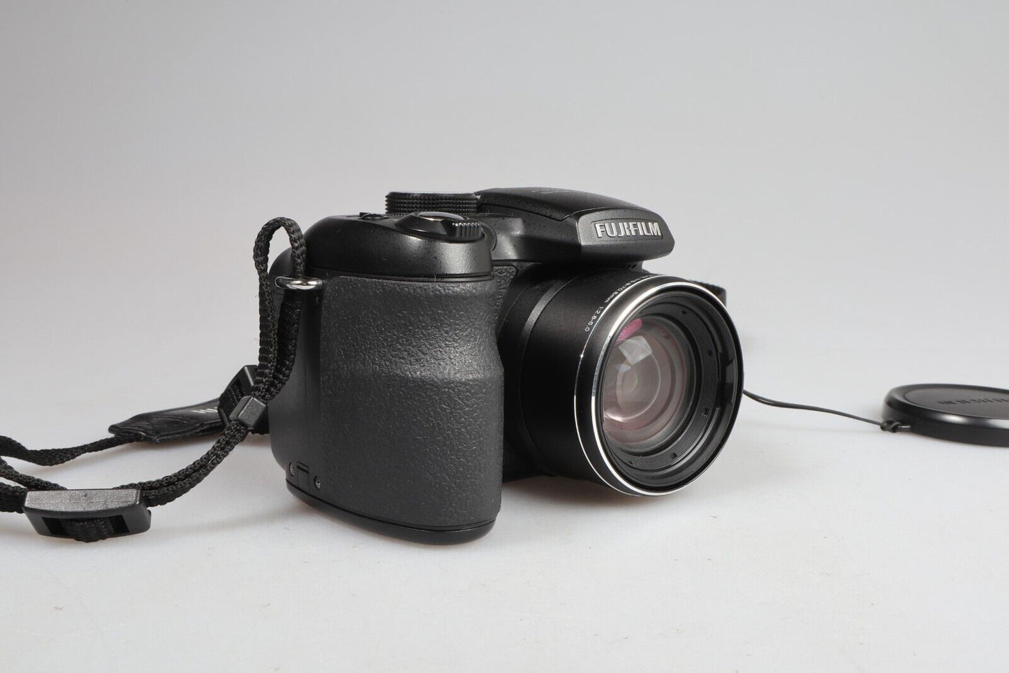 Fujifilm FinePix S1000fd | Digitalkamera | 10,0 MP | Schwarz