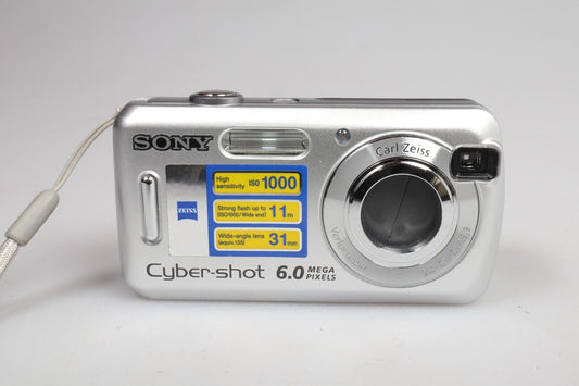 Sony Cybershot DSC-S600 | Digital Compact Camera | 6.0MP | Silver