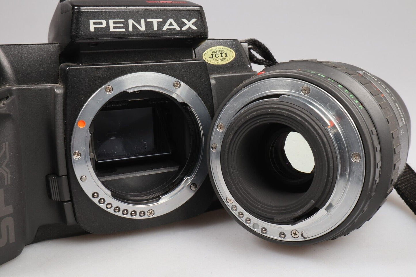 Pentax SFX-N | 35 mm spiegelreflexfilmcamera | Pentax-F 28-80 mm f/3.5-4.5-lens