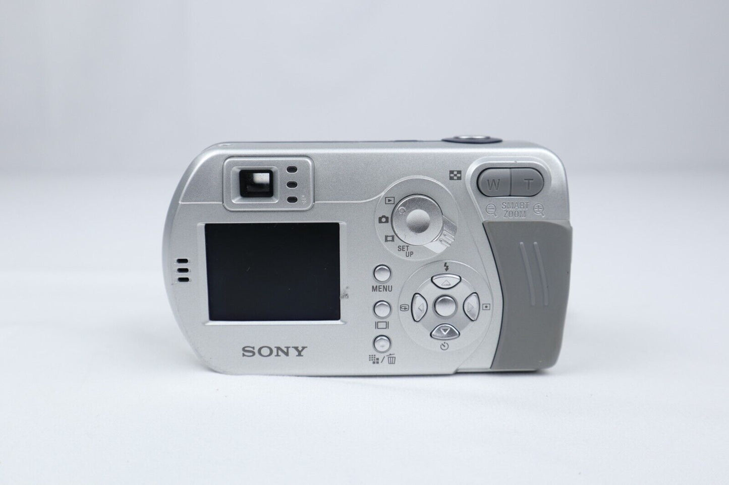 Sony Cybershot DSC-P32 | Digital Compact Camera | 3.2MP | Silver