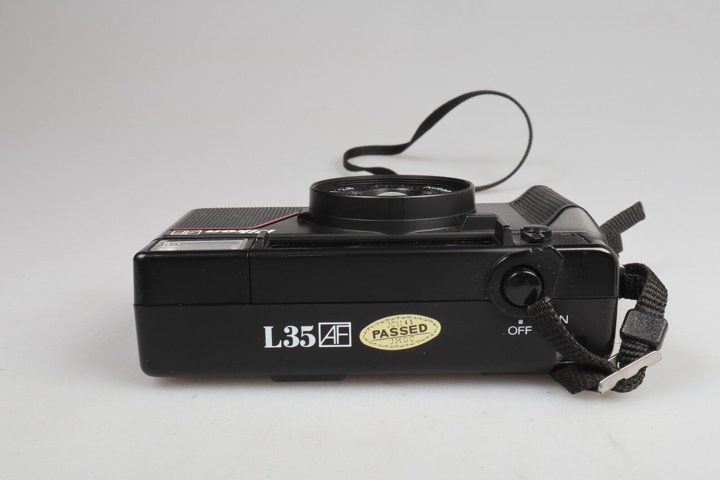 Nikon L35 AF | 35mm Point & Shoot Film Camera | Black