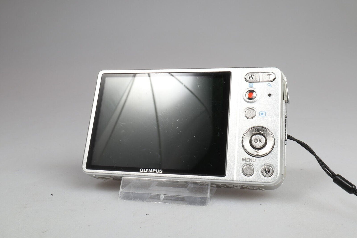 Olympus VG-160 | Digital Compact Camera | 14.0MP | Silver