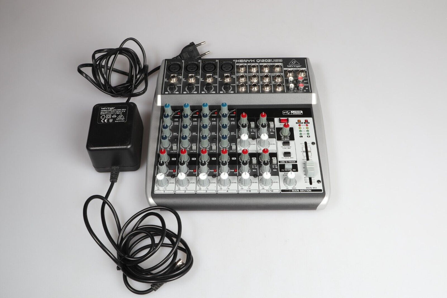 Xenyx QX1202 USB | Mixer mit 12 Eingängen