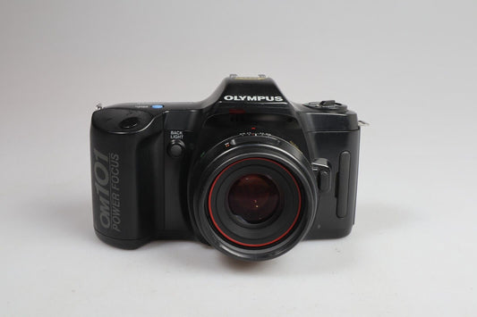 Olympe OM101 | Appareil photo reflex argentique 35 mm | Objectif Olympus AF 50 mm 1:2