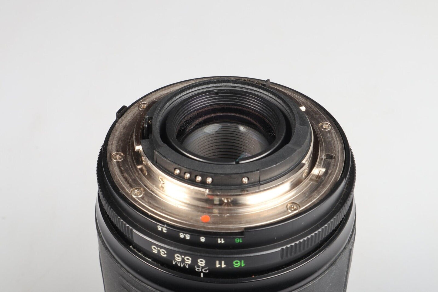 Soligor AF Zoom MC | 28-210 mm F/3.5-5.6 | Nikon AF Mount