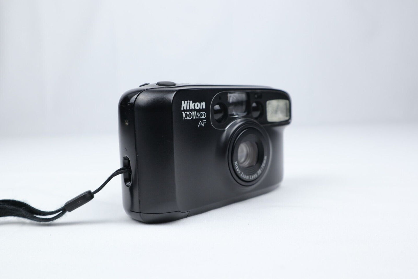 Nikon Zoom 200 AF | 35mm Point & Shoot Film Camera | Black