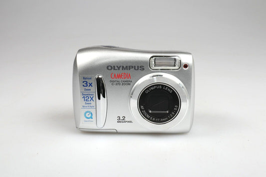 Olympus Camedia C-370 | Digital Compact Camera | 3.2MP | Silver