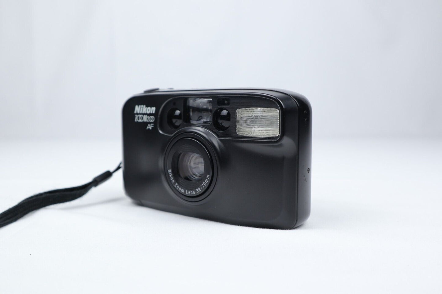 Nikon Zoom 200 AF | 35mm Point & Shoot Film Camera | Black