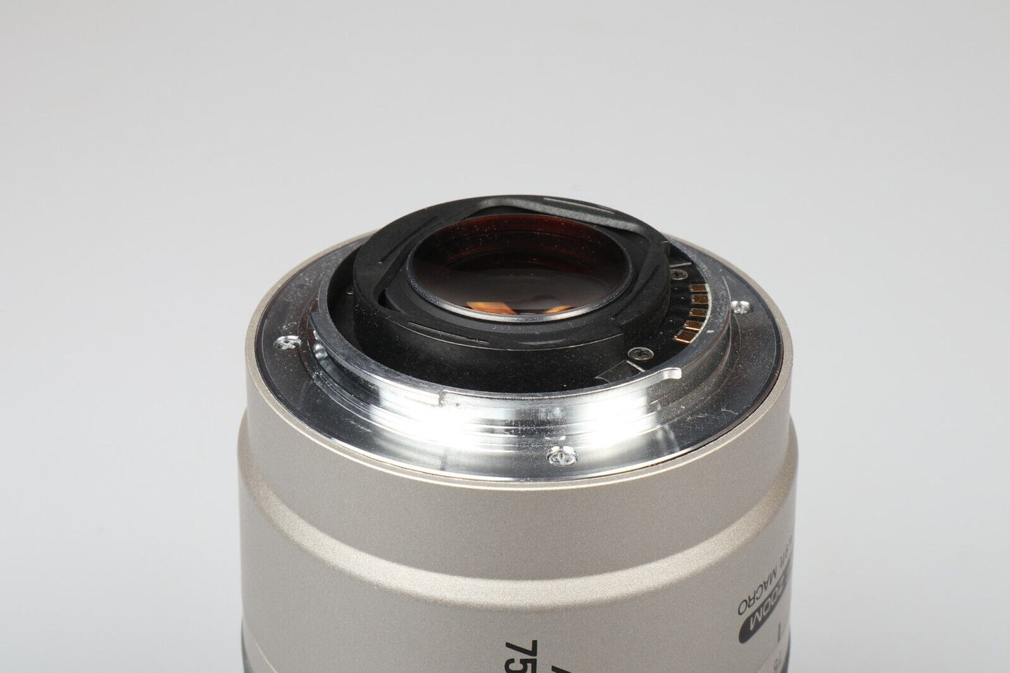 Minolta AF Telephoto Zoom Lens | 1.5m/4.9ft. 75-300mm | Sony A Mount