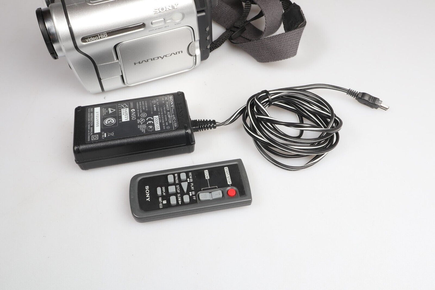 Sony Handycam CCD-TRV238E | Digitale Hi8-videocamerarecorder | Zilver