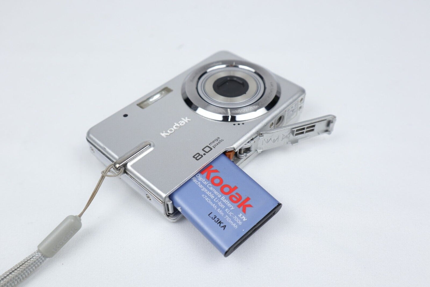 Kodak EasyShare M883 | Digital Compact Camera | 8.0MP | Silver