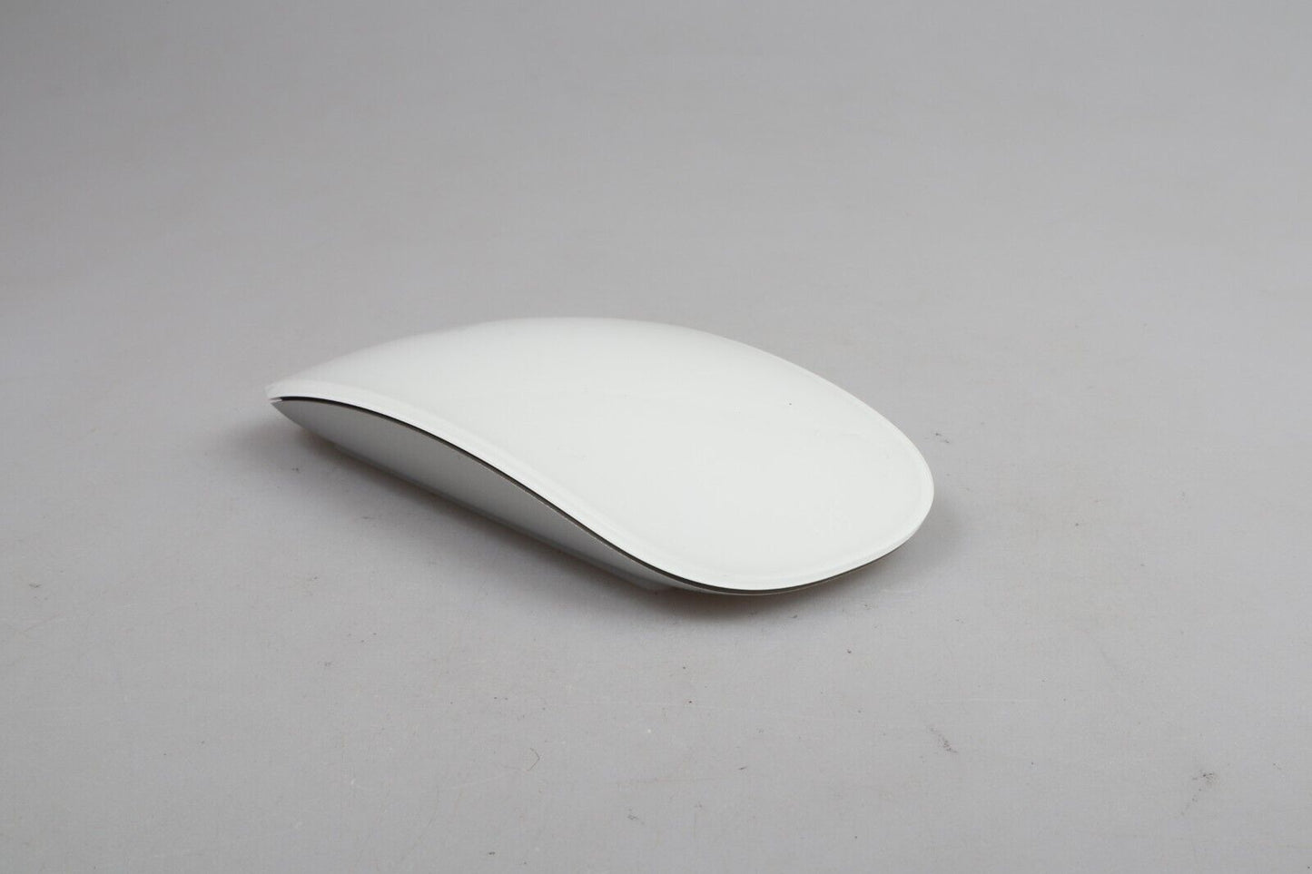 Apple A1657 | Mouse magico senza fili | Bianco