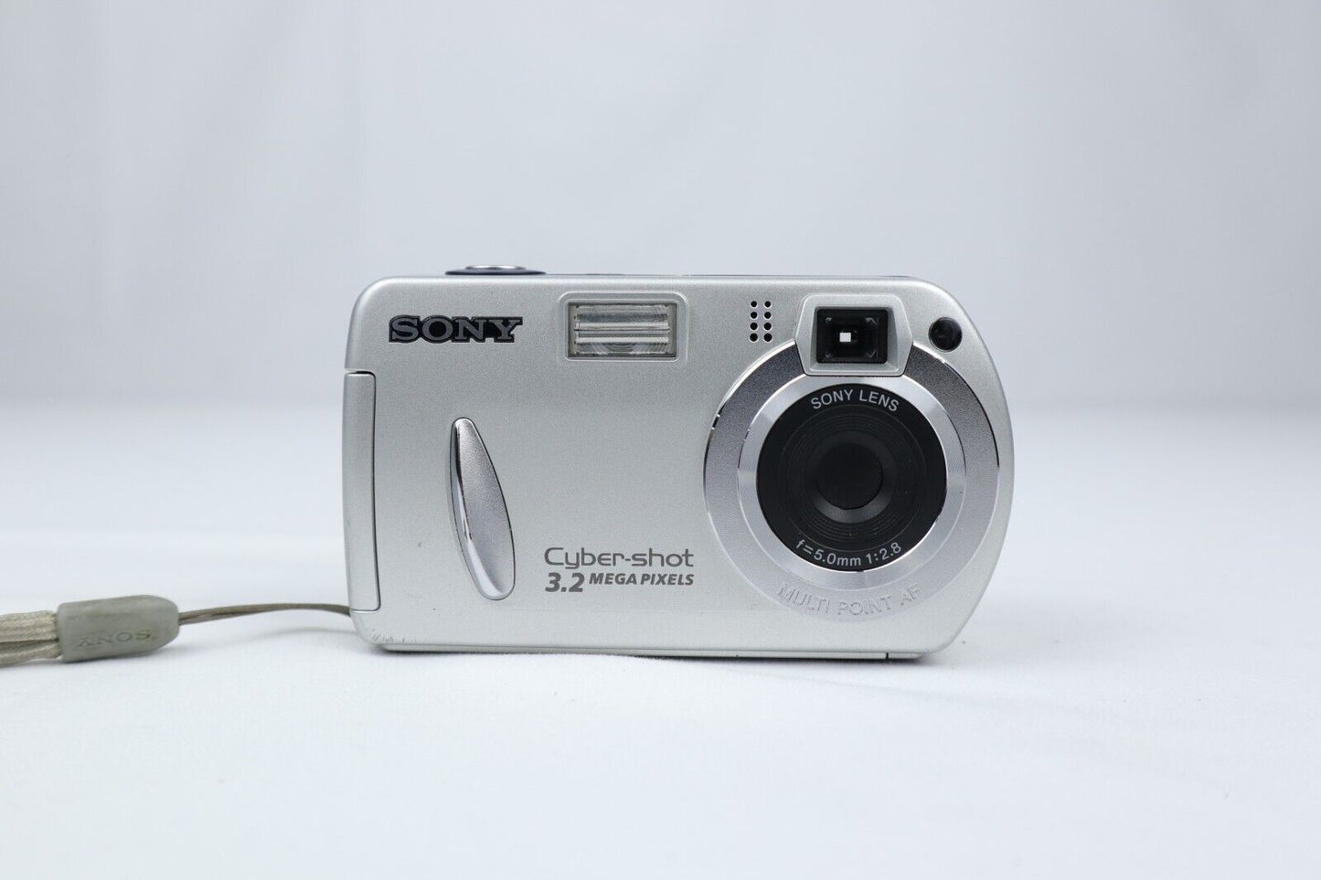 Sony Cybershot DSC-P32 | Digital Compact Camera | 3.2MP | Silver