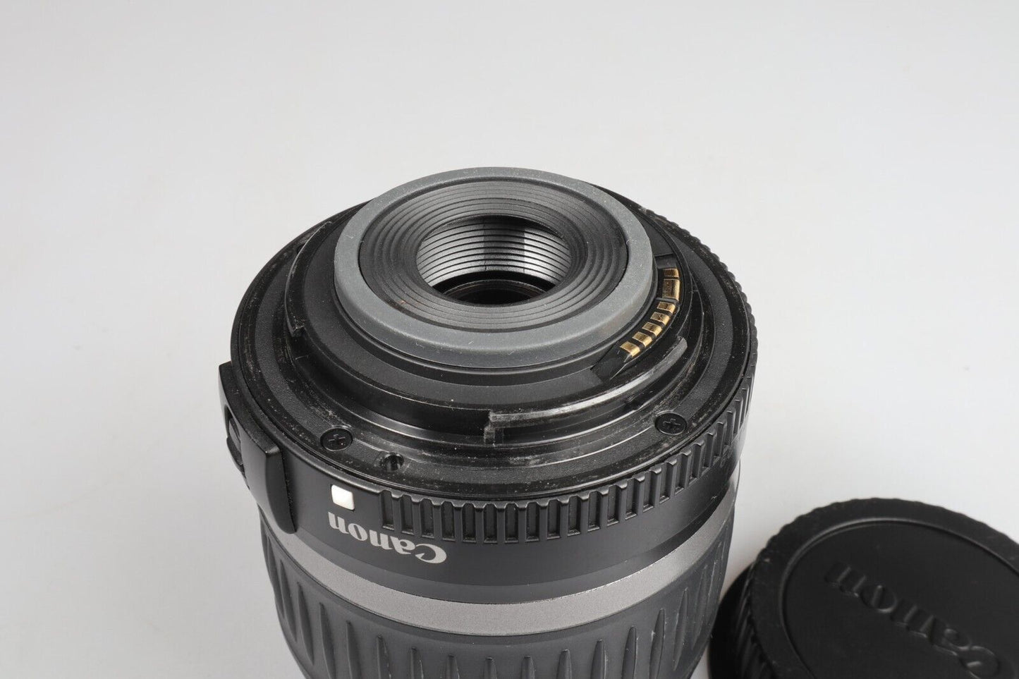 Canon EF-S Zoom Lens | 18-55mm f/3.5-5.6 | Canon EF-S Mount