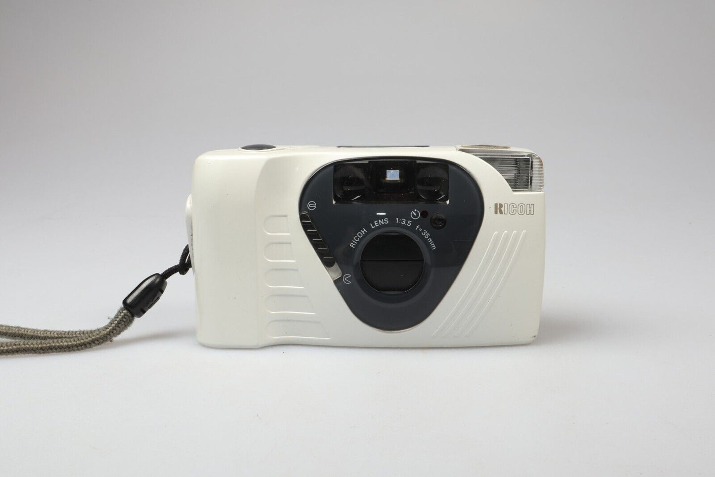 Ricoh FF-9 | 35mm Point & Shoot Film Camera | White