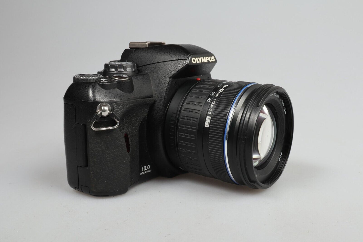 Olympus E-410 | Digital SLR Camera | Olympus Zuiko 14-42mm 1:3.5-5.6 Lens