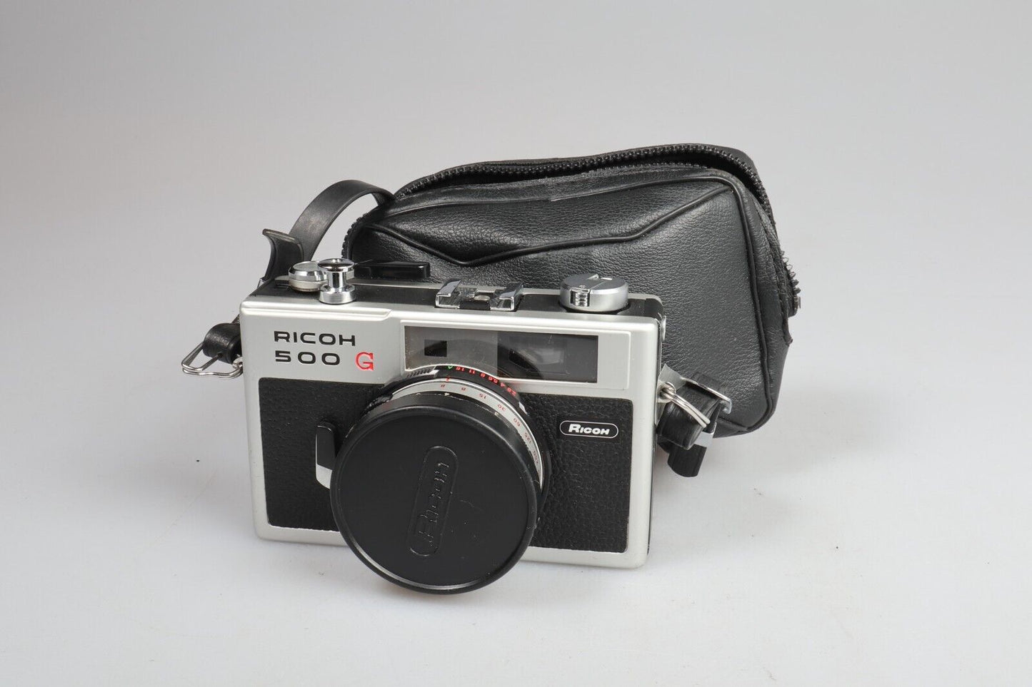 Ricoh 500 G | 35 mm meetzoekercamera | Zwart/zilver