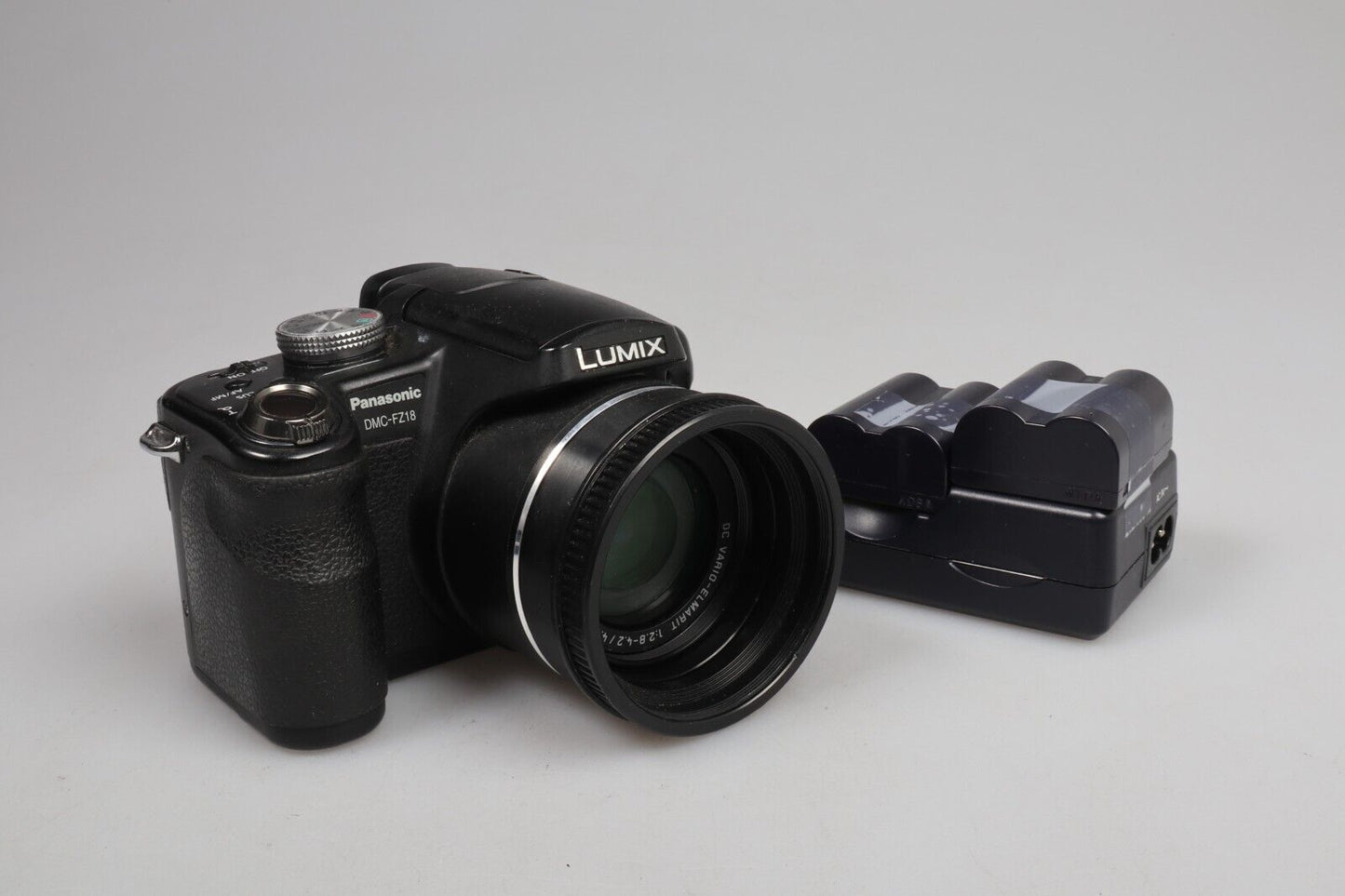 Panasonic Lumix DMC-FZ18 | Digital Bridge Camera | 8.3MP | Black