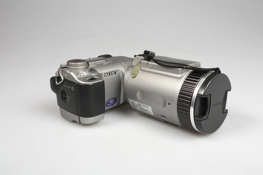 Sony DSCF707 Cyber-shot | Digital Still Camera | 5MP | Silver