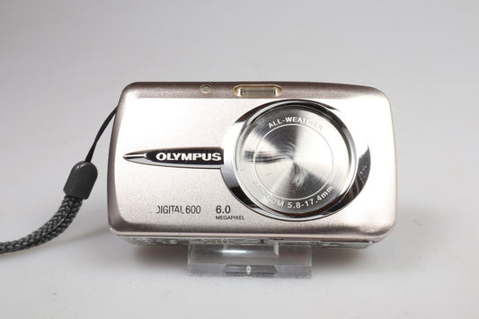 Olympus U600 | Cámara compacta digital | 6 megapíxeles | Plata