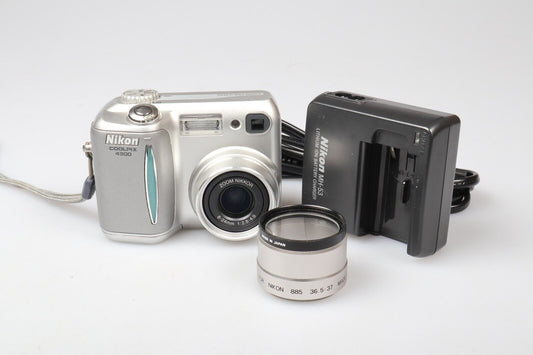 Nikon Coolpix 4300 | Digital Compact Camera | 4MP | Silver