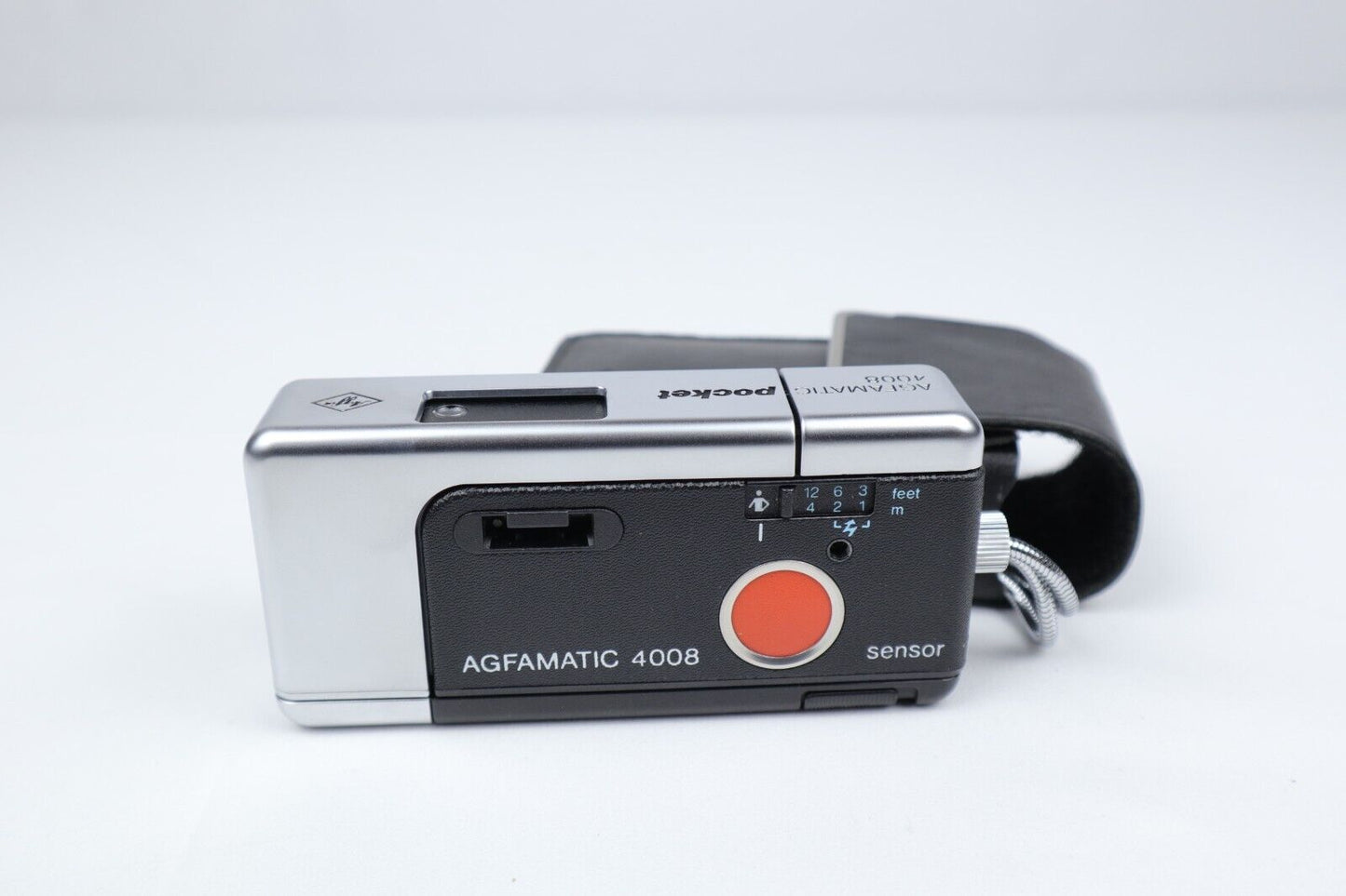 Agfamatic Pocket 4008 | 110 Point & Shoot Film Camera | Silver/Black