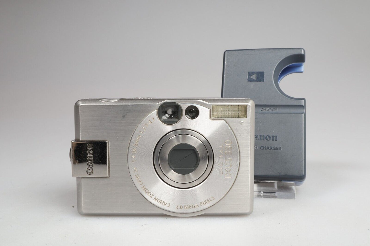 Canon IXUS 330 | Digital Compact Camera | 2.0MP | Silver