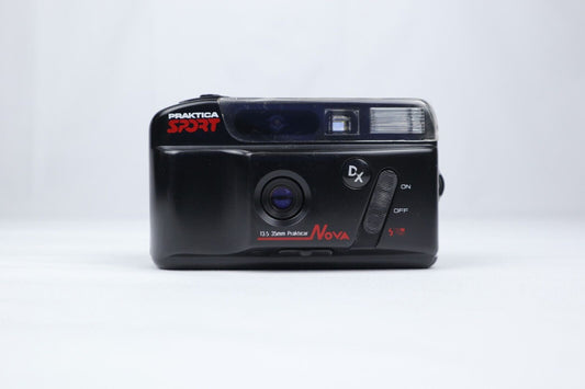 Praktica Sport Nova | 35mm <tc>Point & Shoot</tc> Filmkamera | Schwarz