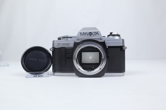 Minolta X-300 | Cámara de película SLR de 35 mm | Sólo cuerpo