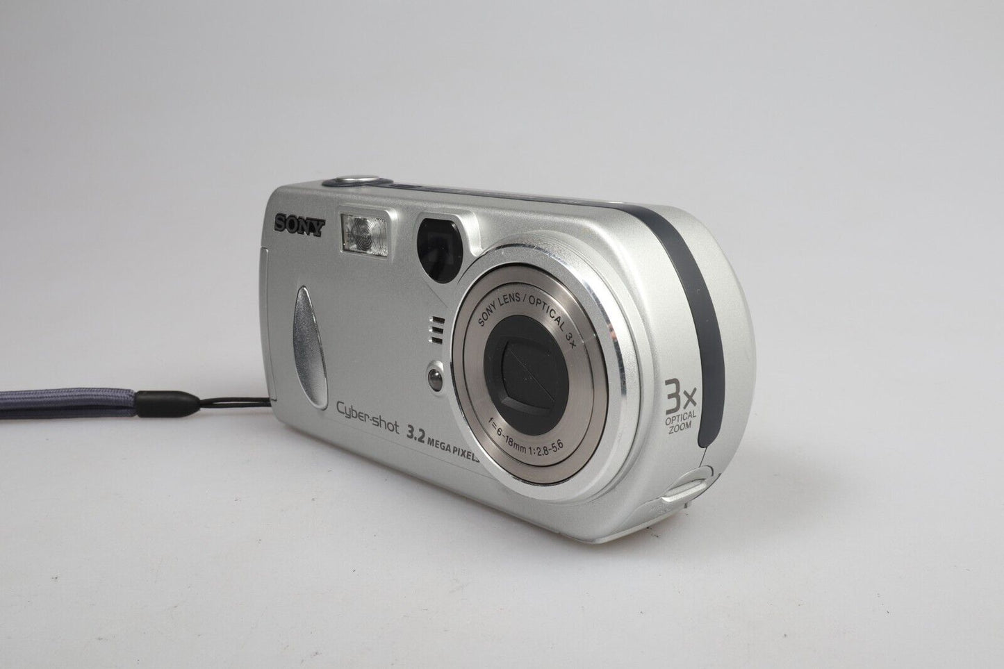 Sony Cyber-shot DSC-P72 | Digital Compact Camera | 3.2MP | Silver