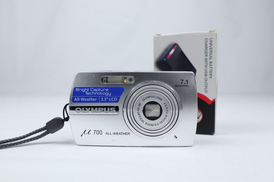 Olympus u700 All-Weather | Digital Compact Camera | 7.1MP | Silver