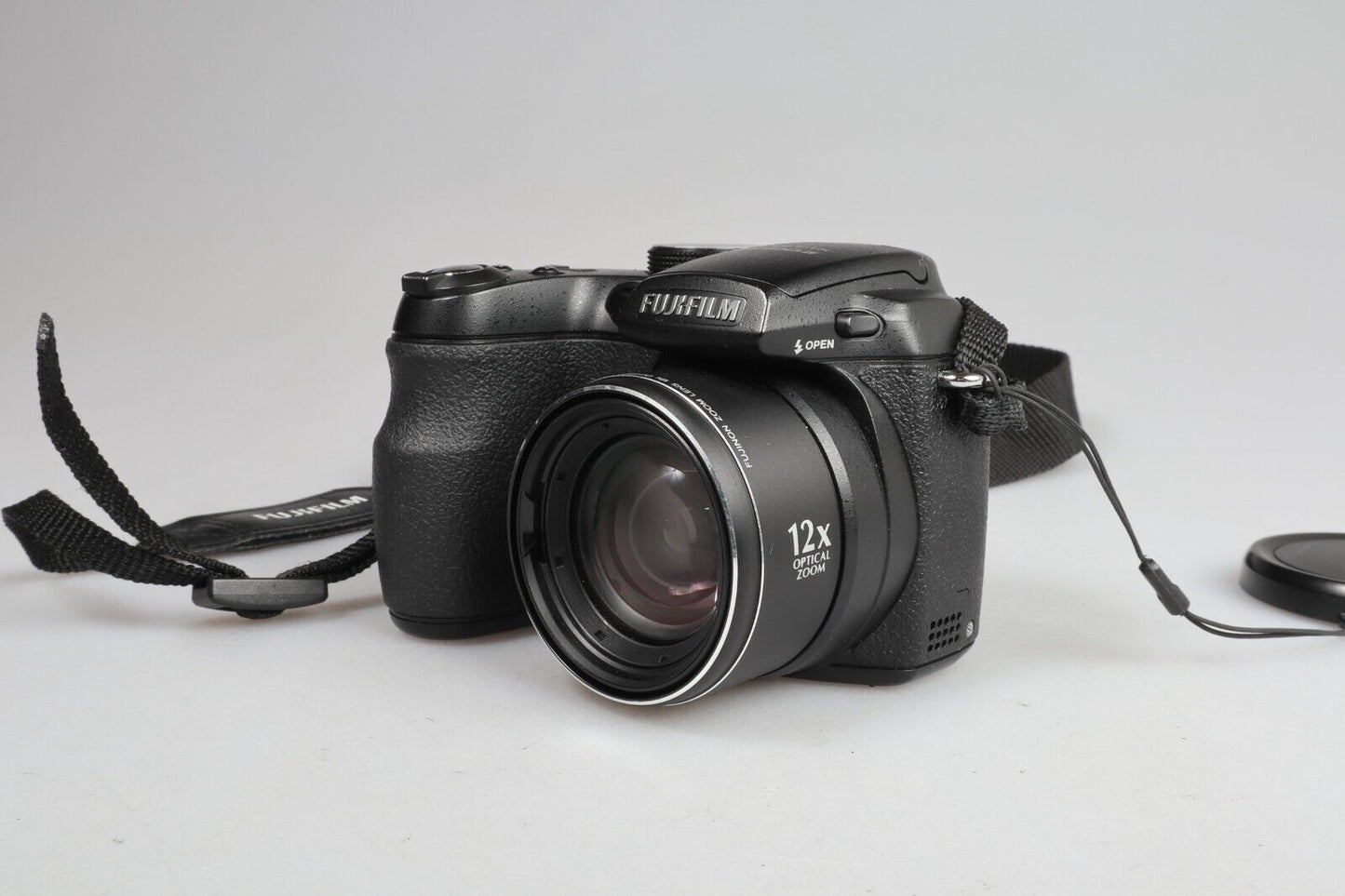 Fujifilm FinePix S1000fd | Digital Camera | 10.0MP | Black