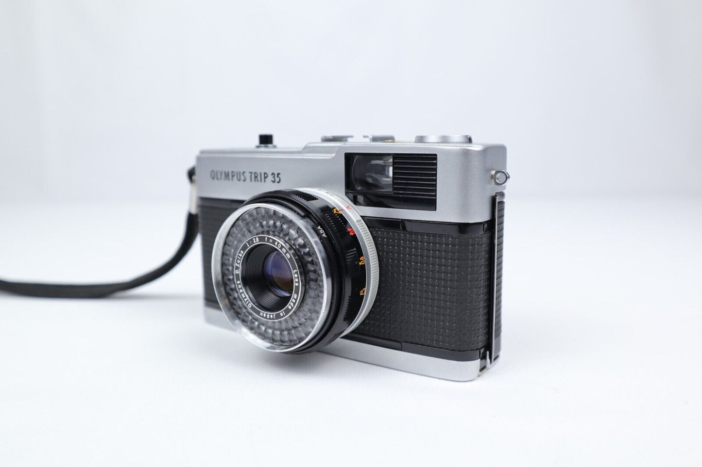 Olympus Trip 35 | 35mm Point & Shoot Film Camera | Silver