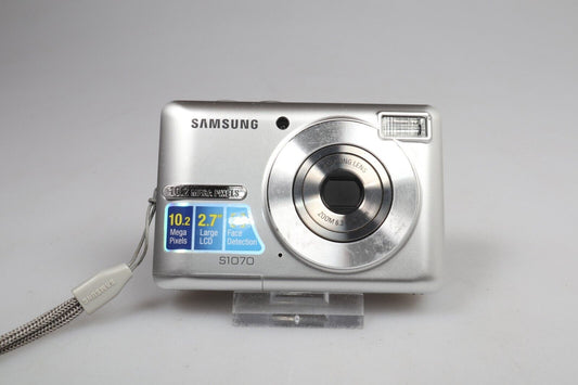 Samsung S1070 | Digital Compact Camera | 10.2MP | Silver