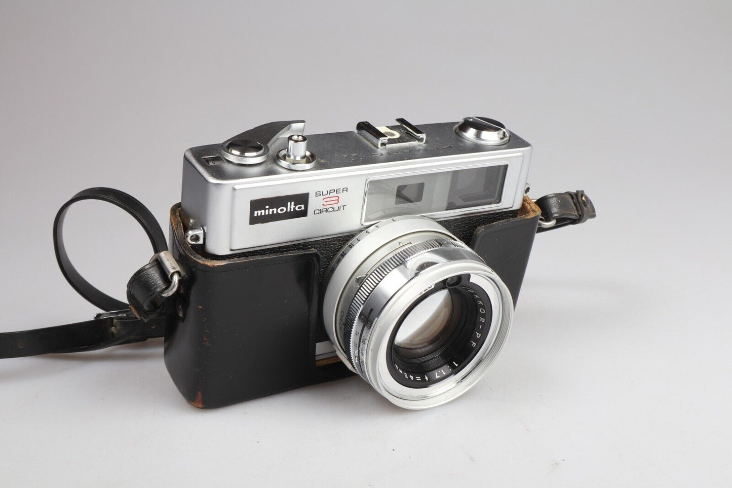 Minolta Hi-Matic 11 | 35mm Point &amp; Shoot Filmcamera | Zilver/Zwart 