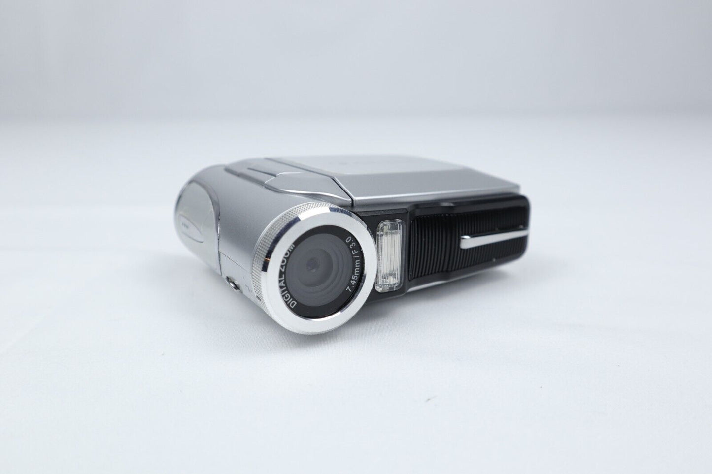 Aiptek V5T5L | Digital Compact Camcorder | Silver