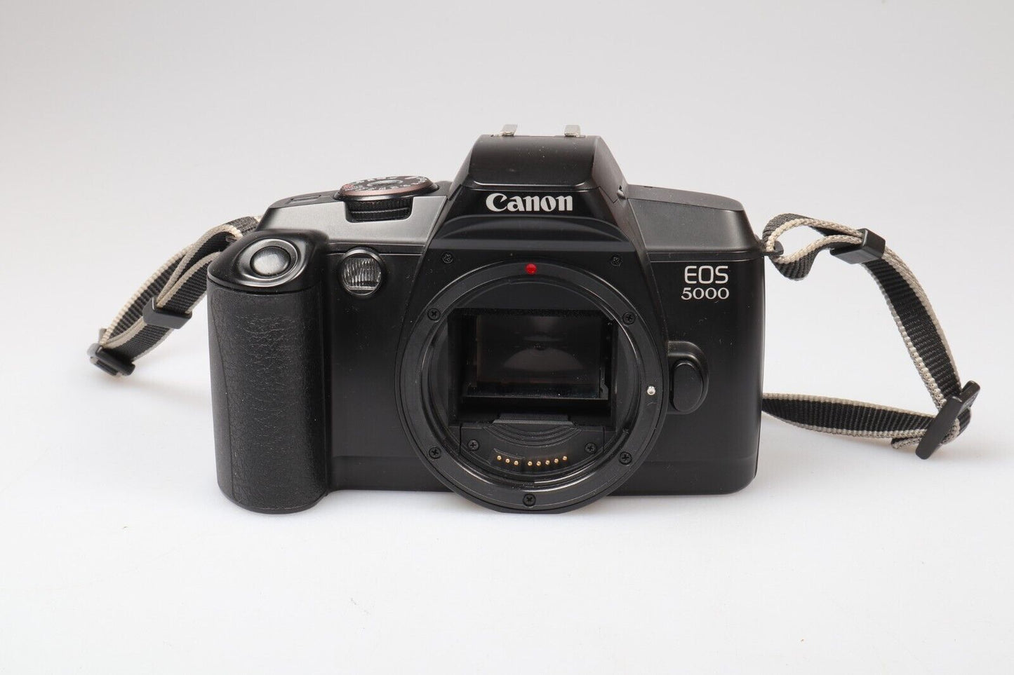 Canon EOS 5000 | 35mm SLR Film Camera | Body Only