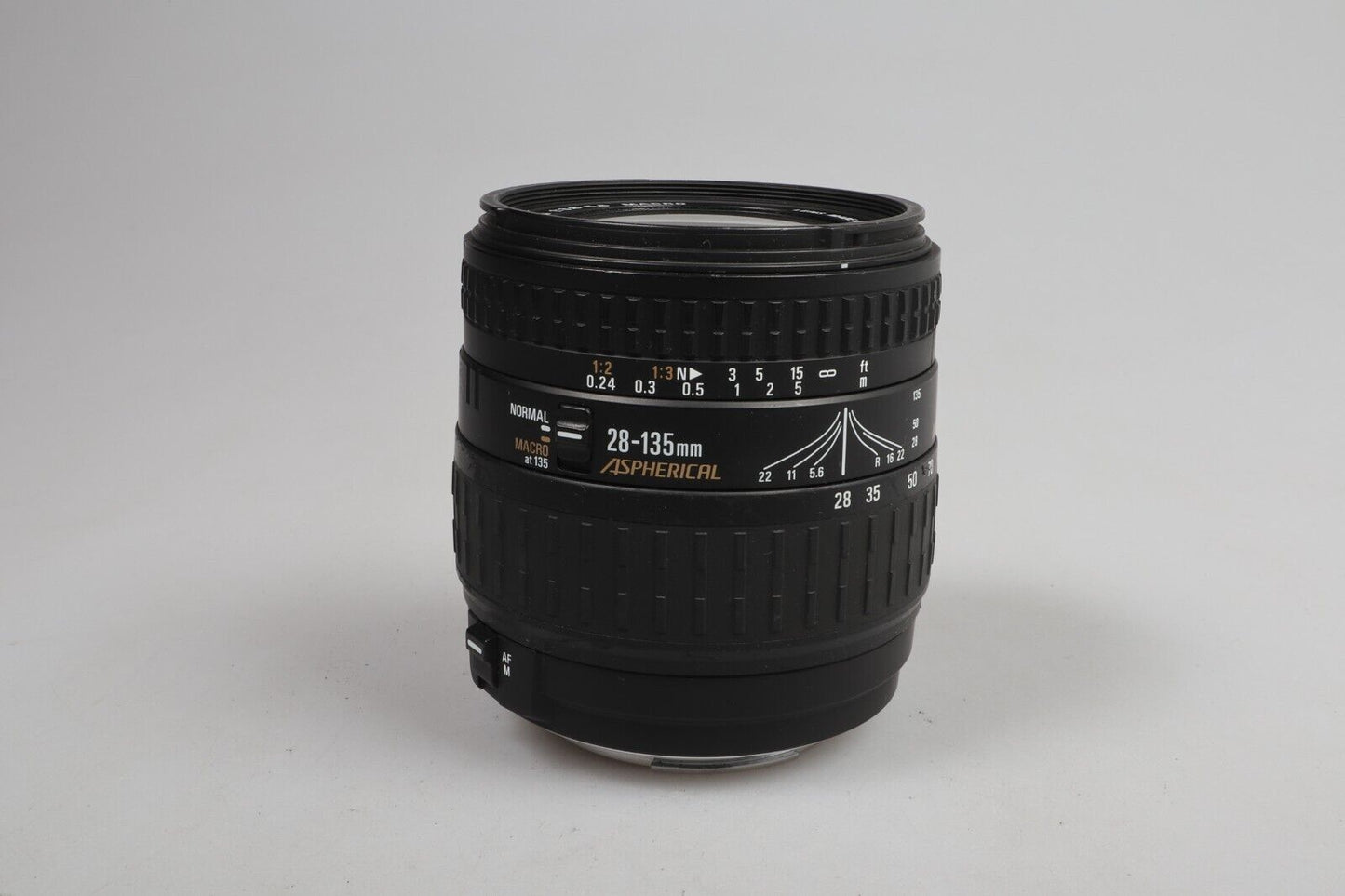 Sigma Zoom Macro Lens | 28-135mm F/3.8-5.6 | Canon EOS Mount