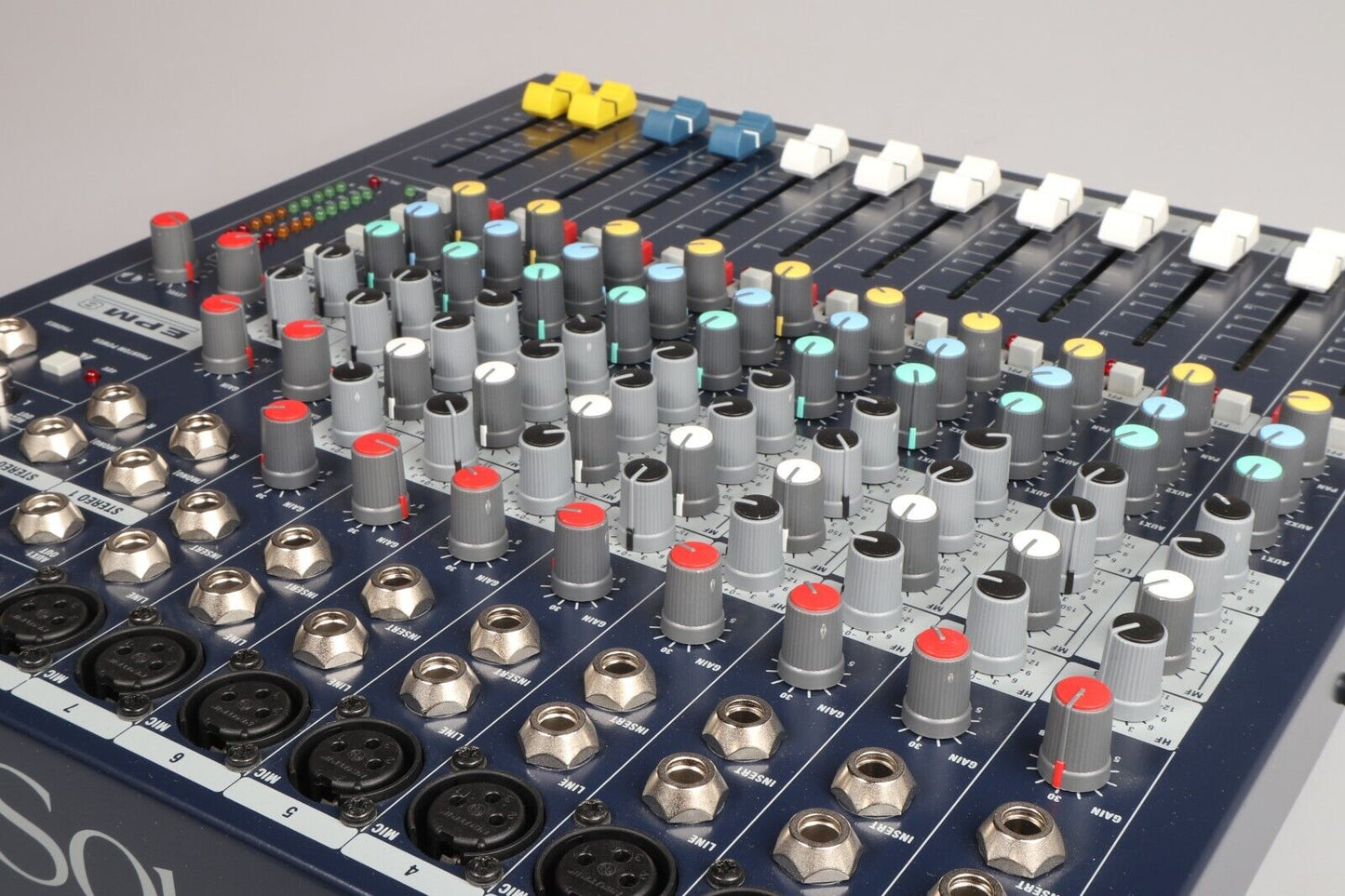 Soundcraft EPM8 | Mélangeur audio